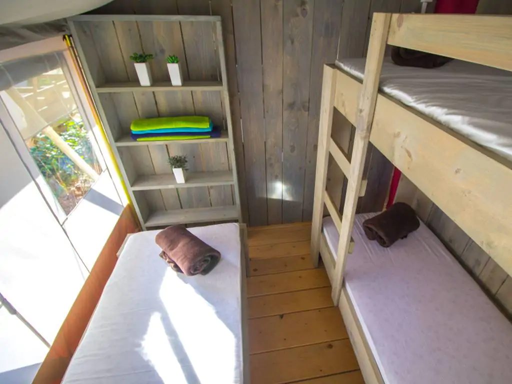 campsite-valkanela-safari-tent-s-interior-bunks-bed-2
