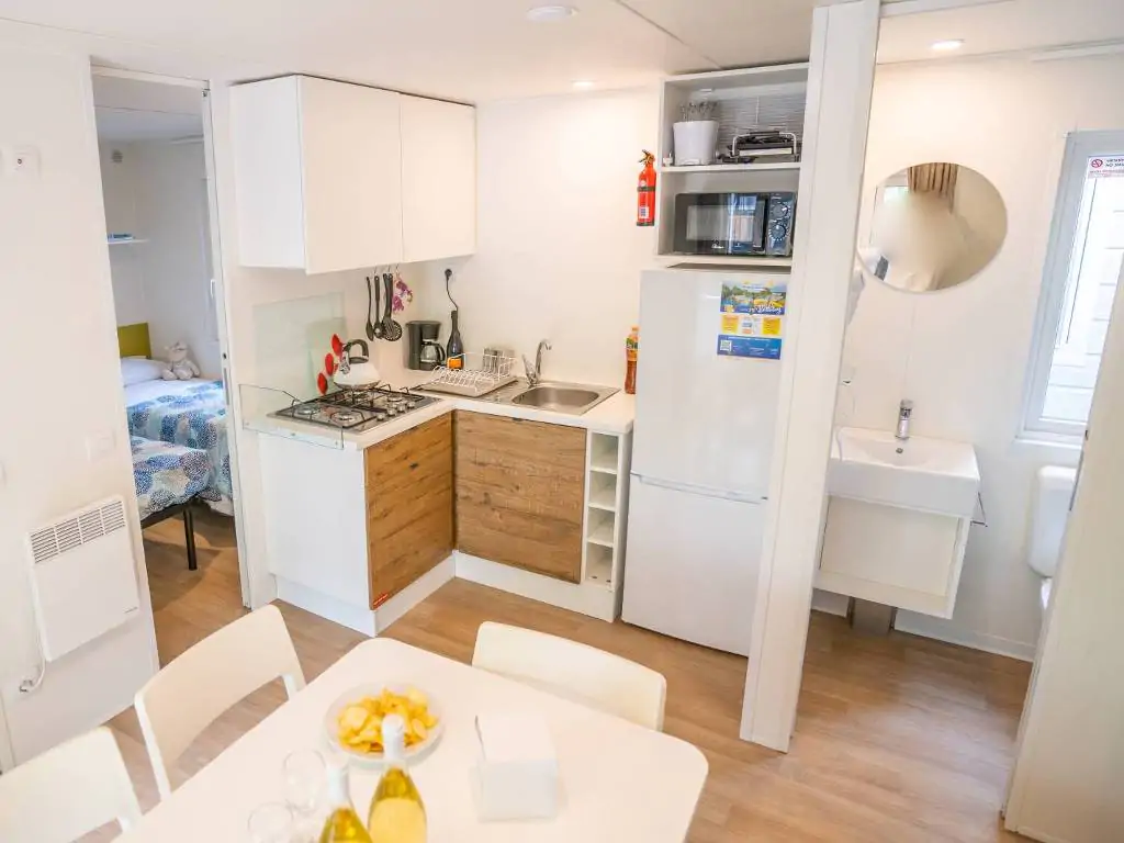 happy-superior-interior-kitchen-i
