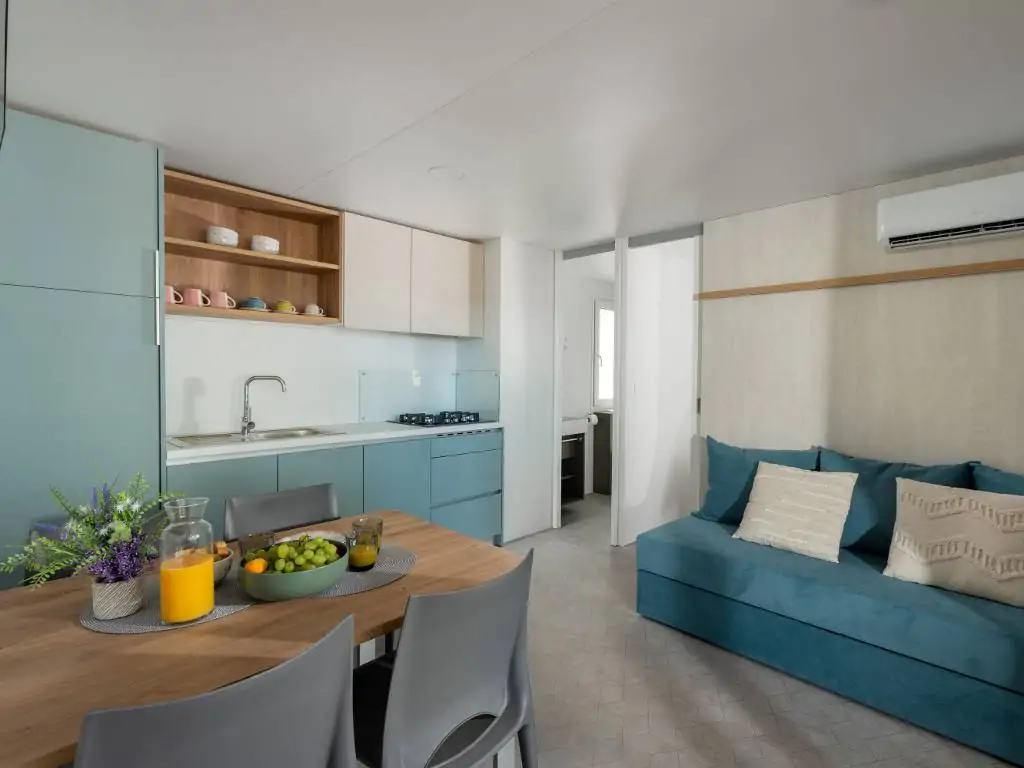 taber-discrete-lodging-mobile-home-prestige-mare-interior-living-room-kitchen