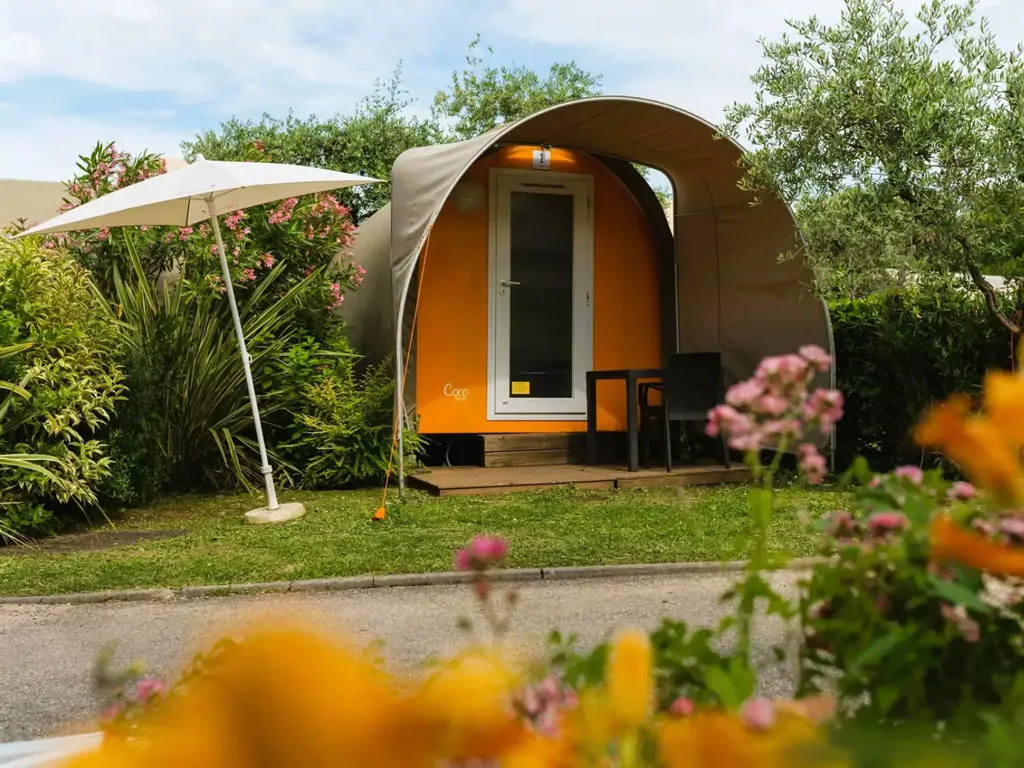lago-idro-glamping-boutique-glamping-tent-coco-couple-exterior-entrance