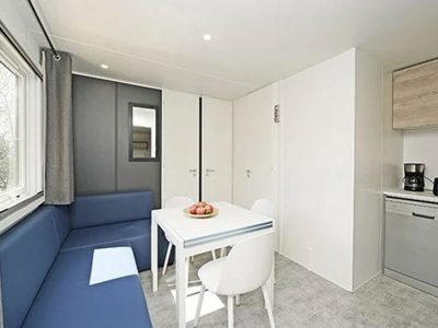camping-village-portofelice-mobile-home-premium-interior-living-room-view
