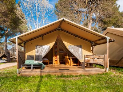 campsite-bivillage-standard-two-bed-tent-exterier-tent