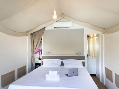 hu-venezia-camping-in-town-glamping-hu-glamp-smart-interior-bedroom