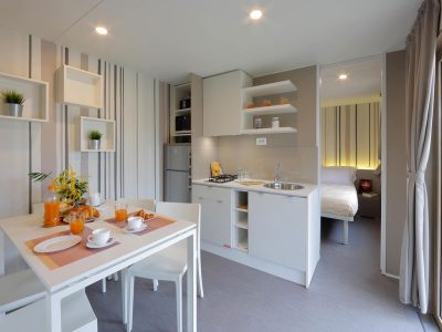 hu-venezia-camping-in-town-mobile-home-hu-stay-premium-interior-livingroom-kitchen