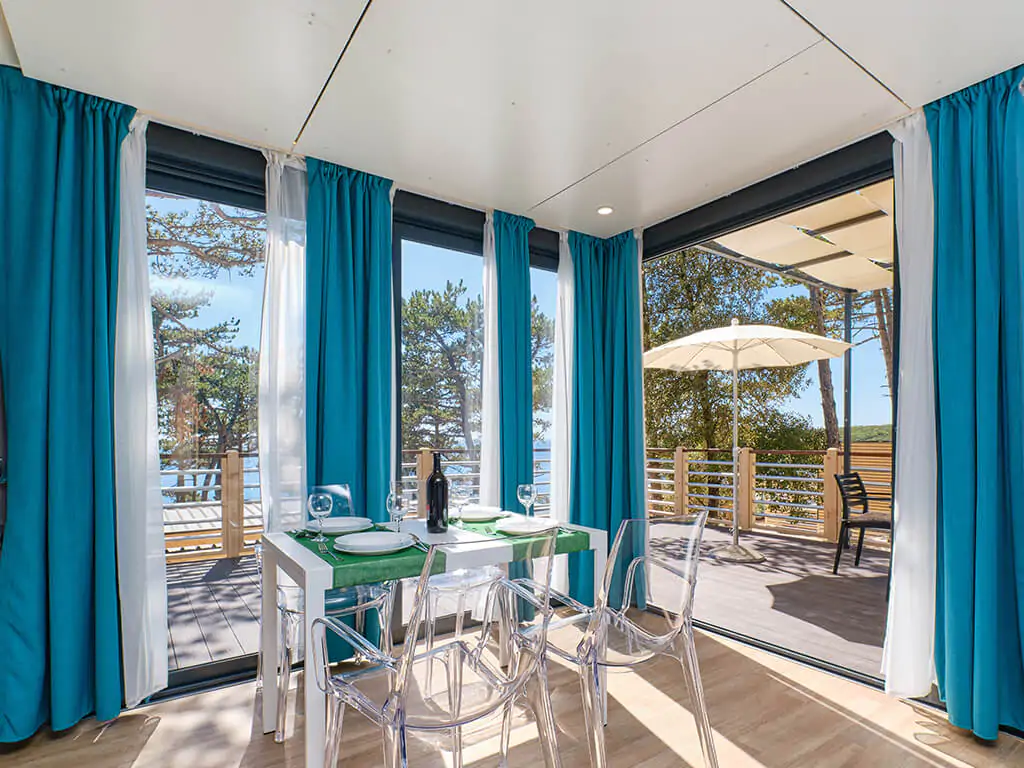 campsite-slatina-mobile-home-interior-dining-table-2