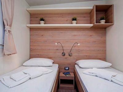 camping-puntica-mobilehome-comfort-for-six-interior-bedroom-singlebeds