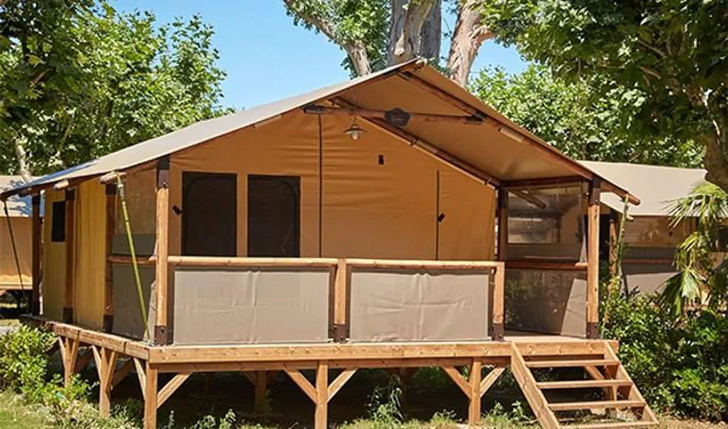 san-marino-camping-resort-glamping-tent-nature-lodge-tent-exterior-terrace1