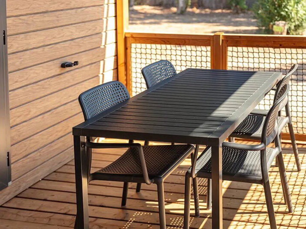 zaton-holiday-resort-mobilehome-premium-three-bedrooms-exterior-terrace
